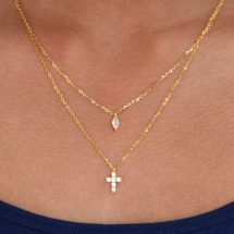 Sleek Cross Necklace - 18k Gold Plated Stainless Steel